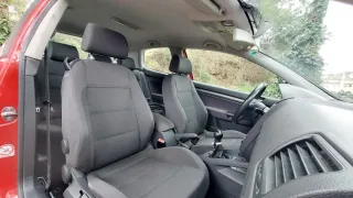 Volkswagen Golf V 1.9 TDI Distintivo B