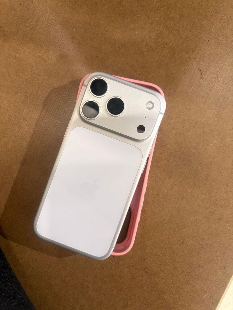 iPhone 17 Pro Plata afbeelding 2