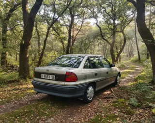 Opel Astra SOLO 83000KMS ÚNICO PROPIETARIO