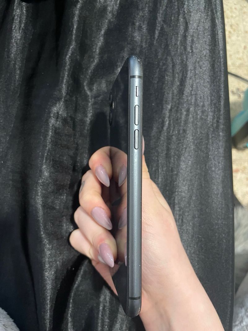 iPhone 11 64GB Negro afbeelding 3