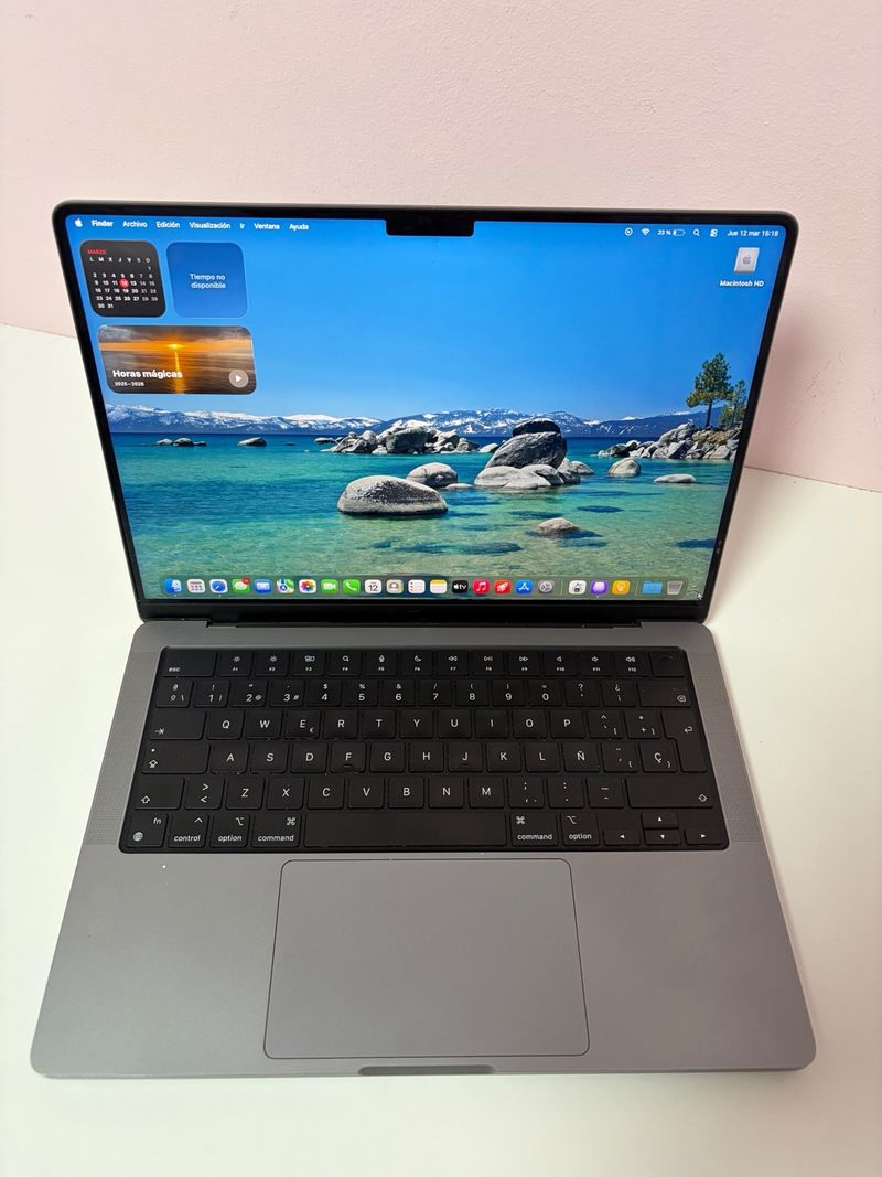 MacBook Pro 14”