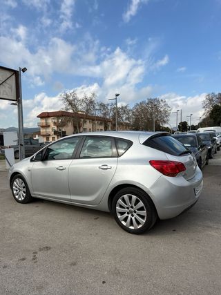 Opel Astra 2010