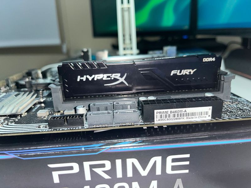 Placa Base ASUS B460M-A + 16GB DDR4 afbeelding 3