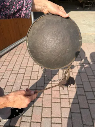 Bilancia antica in metallo