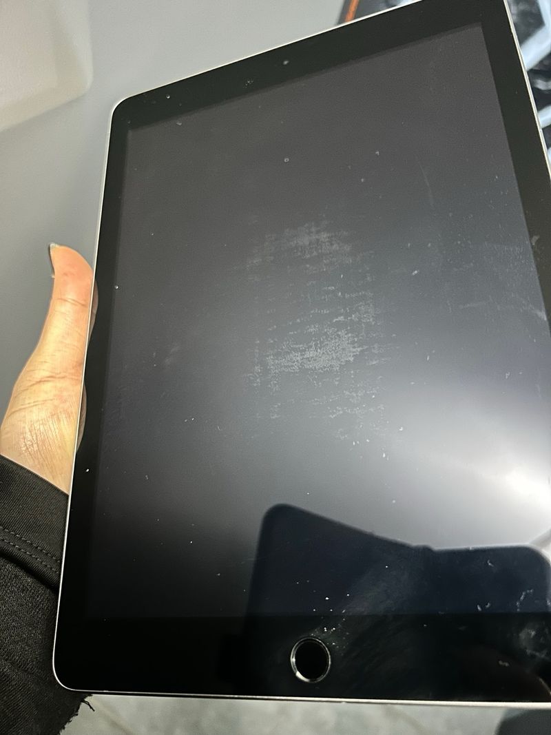 iPad 5th Gen Wi-Fi 32GB Plata afbeelding 6
