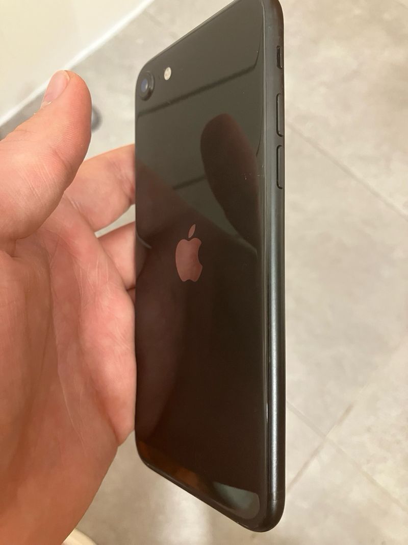 iPhone SE 2020 64GB Negro afbeelding 6