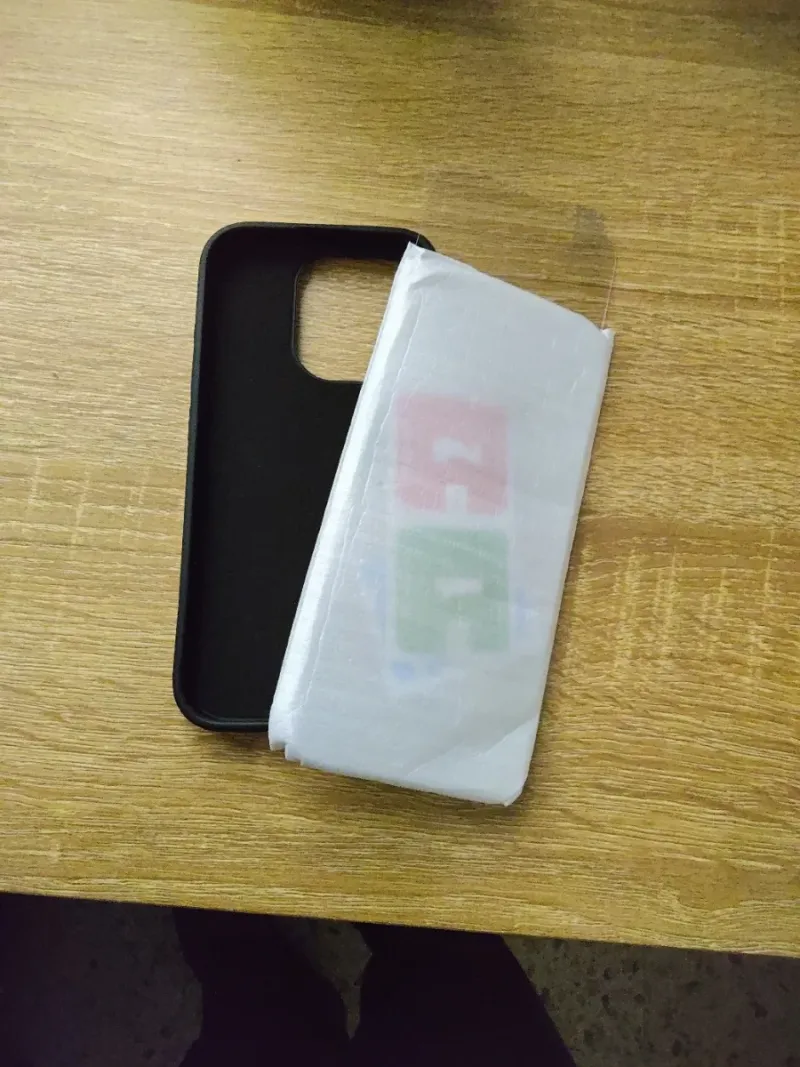 Funda iPhone 16 Pro + Protector Pantalla