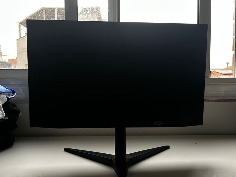 Monitor AOC 24 Full HD HDMI afbeelding 2