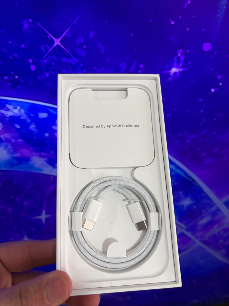 Iphone 15 de 128gb - Black - Solo activado afbeelding 4