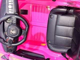 Coche eléctrico infantil rosa