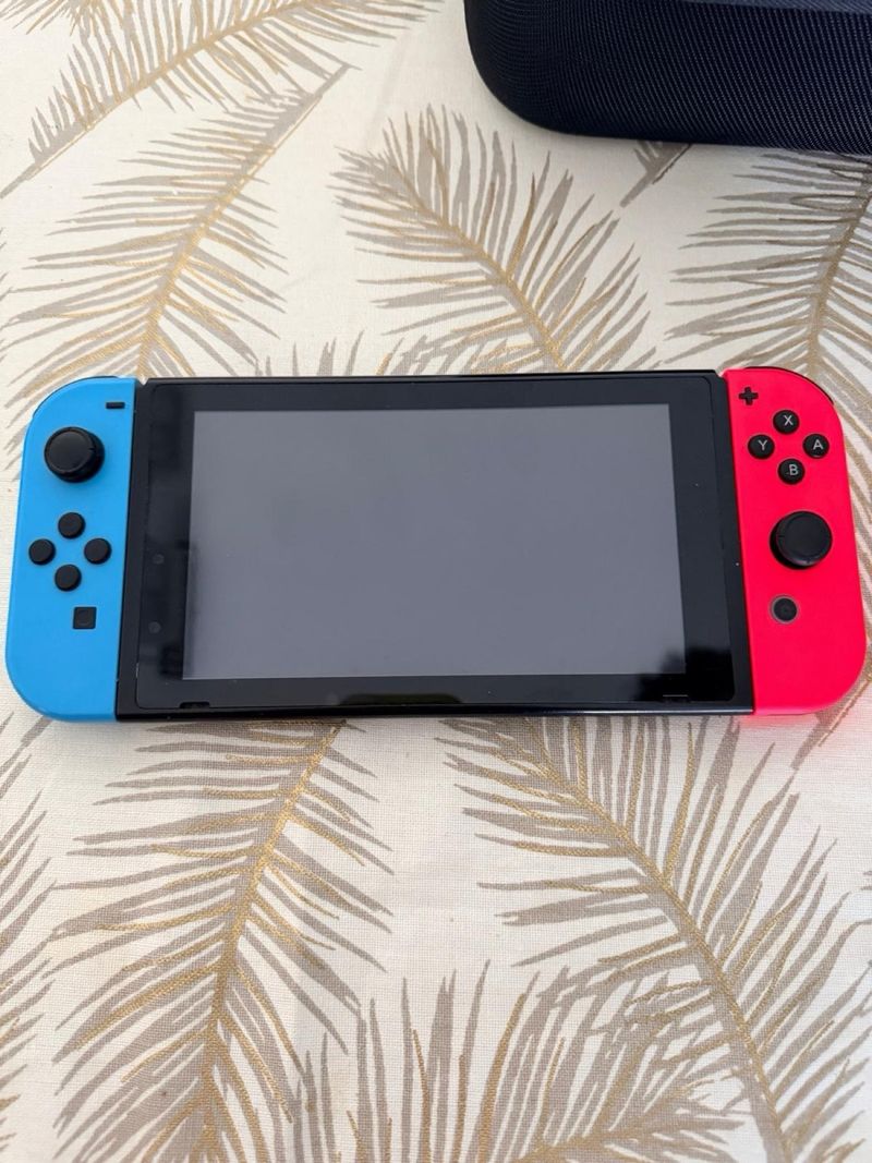 Nintendo Switch + Accesorios y Juegos afbeelding 2