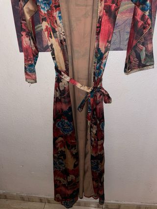 Bata larga estampada