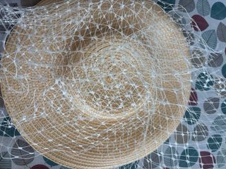 Material para tocados: flores secas y sombrero