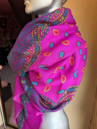Foulard Yves Saint Laurent Paisley