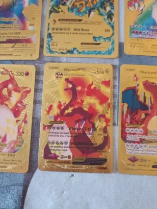 Cartas Pokémon Charizard Oro