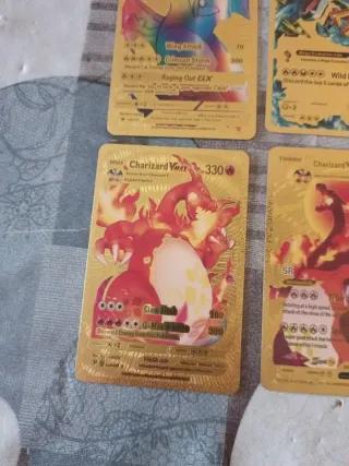 Cartas Pokémon Charizard Oro