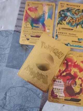 Cartas Pokémon Charizard Oro