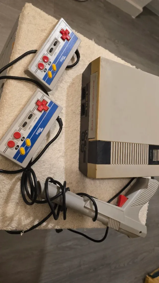 Consola Clónica NES con Pistola 2 mandos