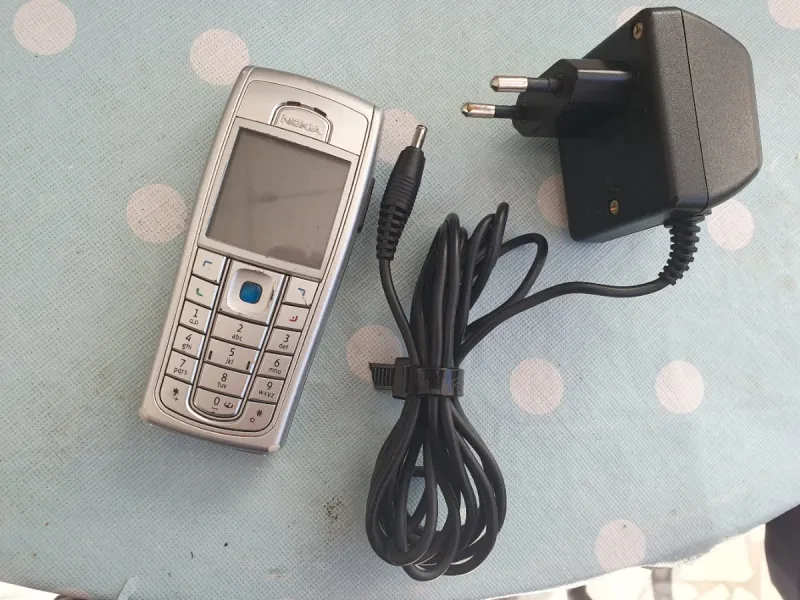 Nokia 6230i Plata