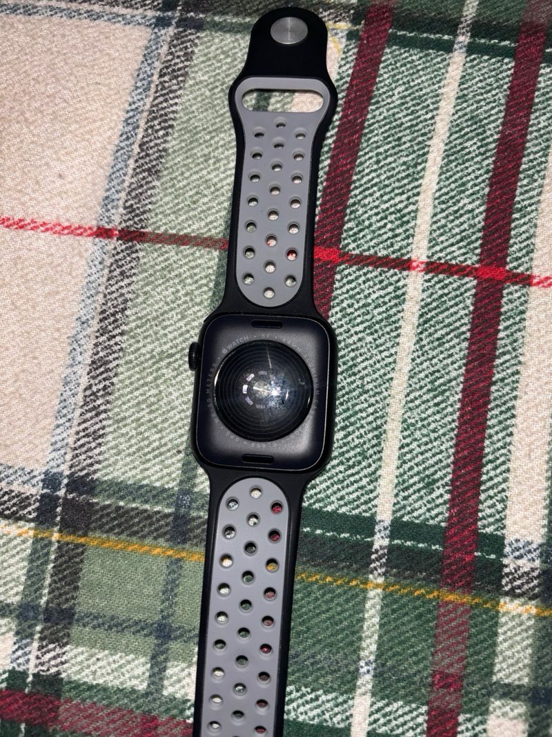 Apple Watch SE 2ª Gen Negro 44mm afbeelding 3