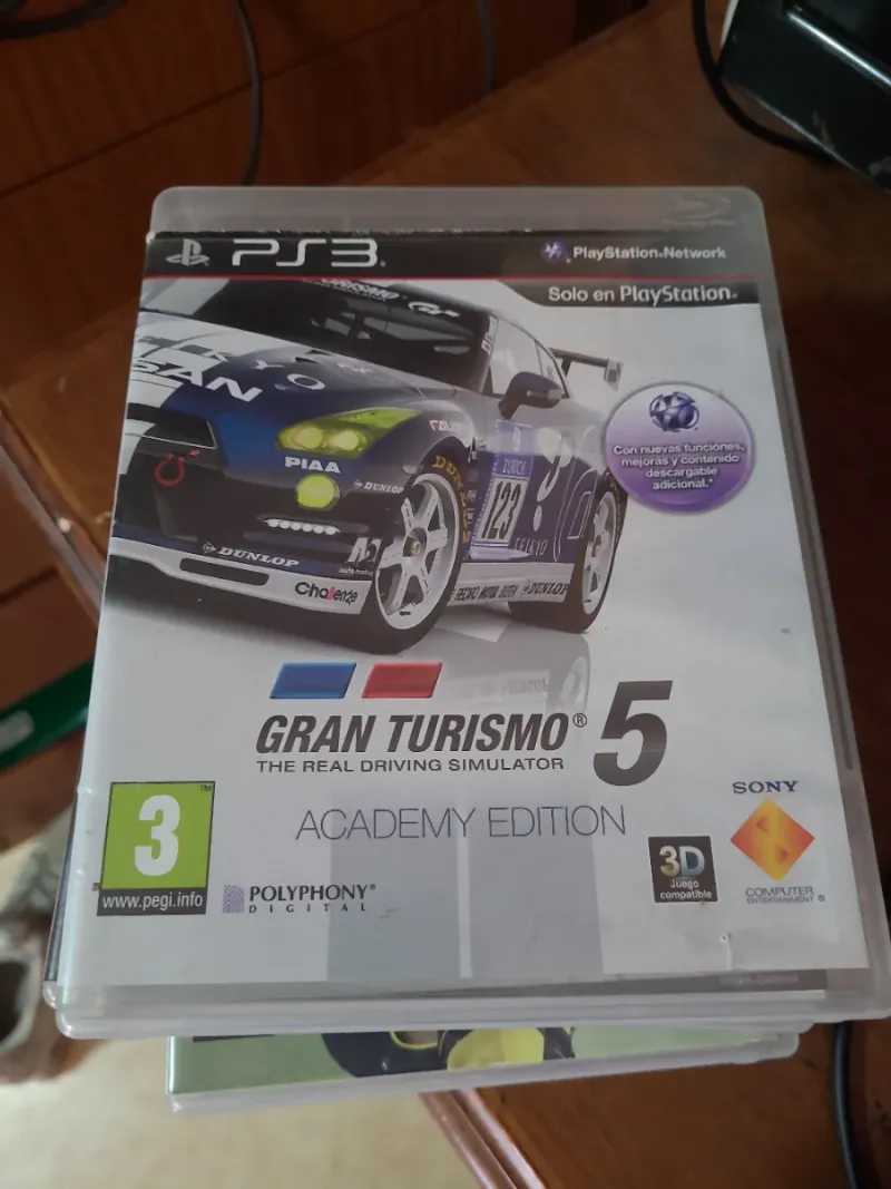 Consola PS3 con mando y 9 juegos afbeelding 6