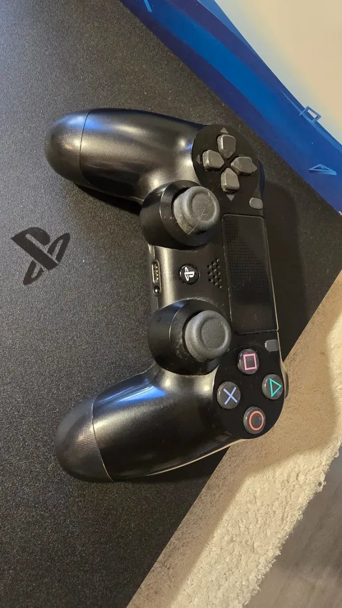 PS4 Slim 500GB Negra afbeelding 2