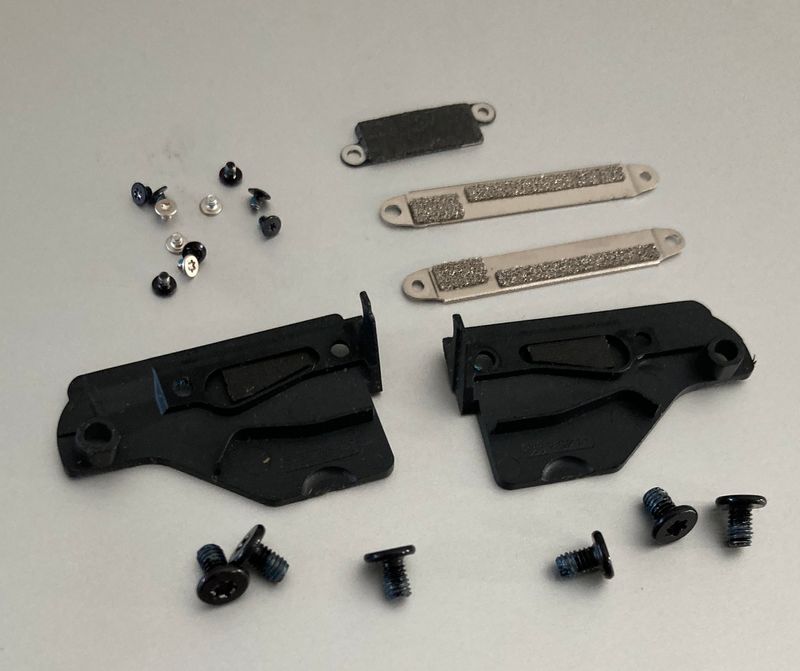 Tornillos para pantalla Macbook Pro 16"