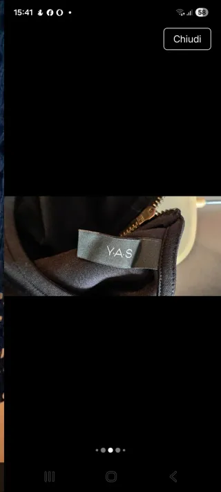 Tubino nero con dettagli in pizzo