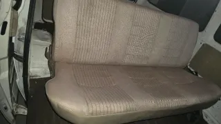 Asientos delanteros y traseros nissan vanette