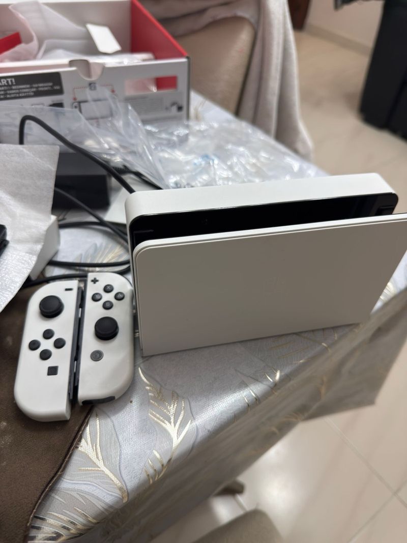 Nintendo Switch OLED Blanca