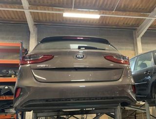 Kia 156009 85921j7000 moldura ceed concept