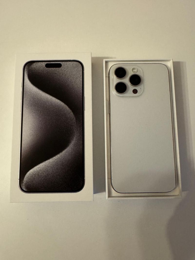 iPhone 15 Pro Max 256GB Plata