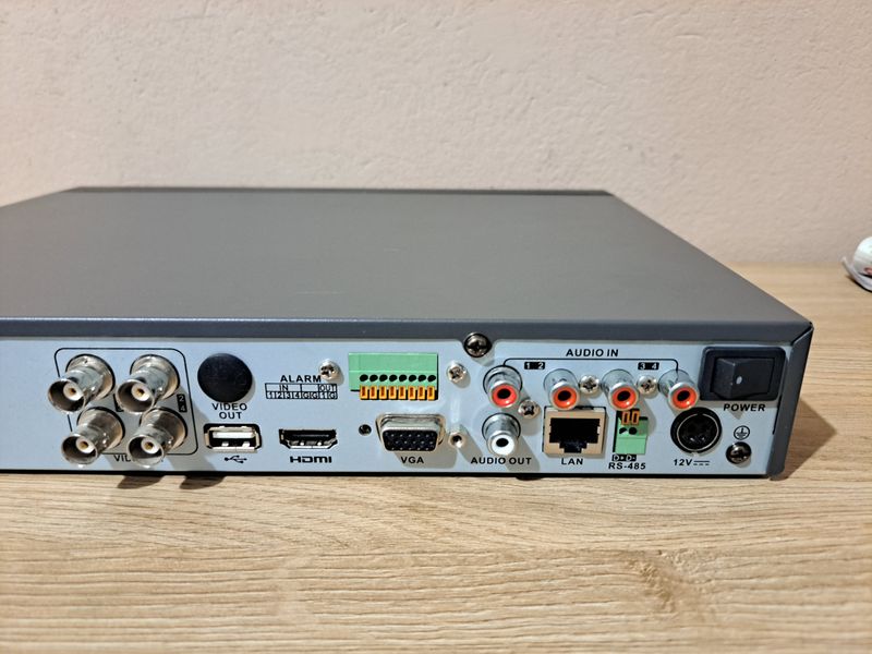 Hikvision DVR DS-7204HUHI-SH/A Registrador afbeelding 5