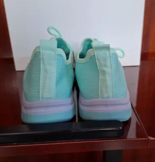 Tenis 40 aguamarina como nuevos