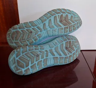 Tenis 40 aguamarina como nuevos