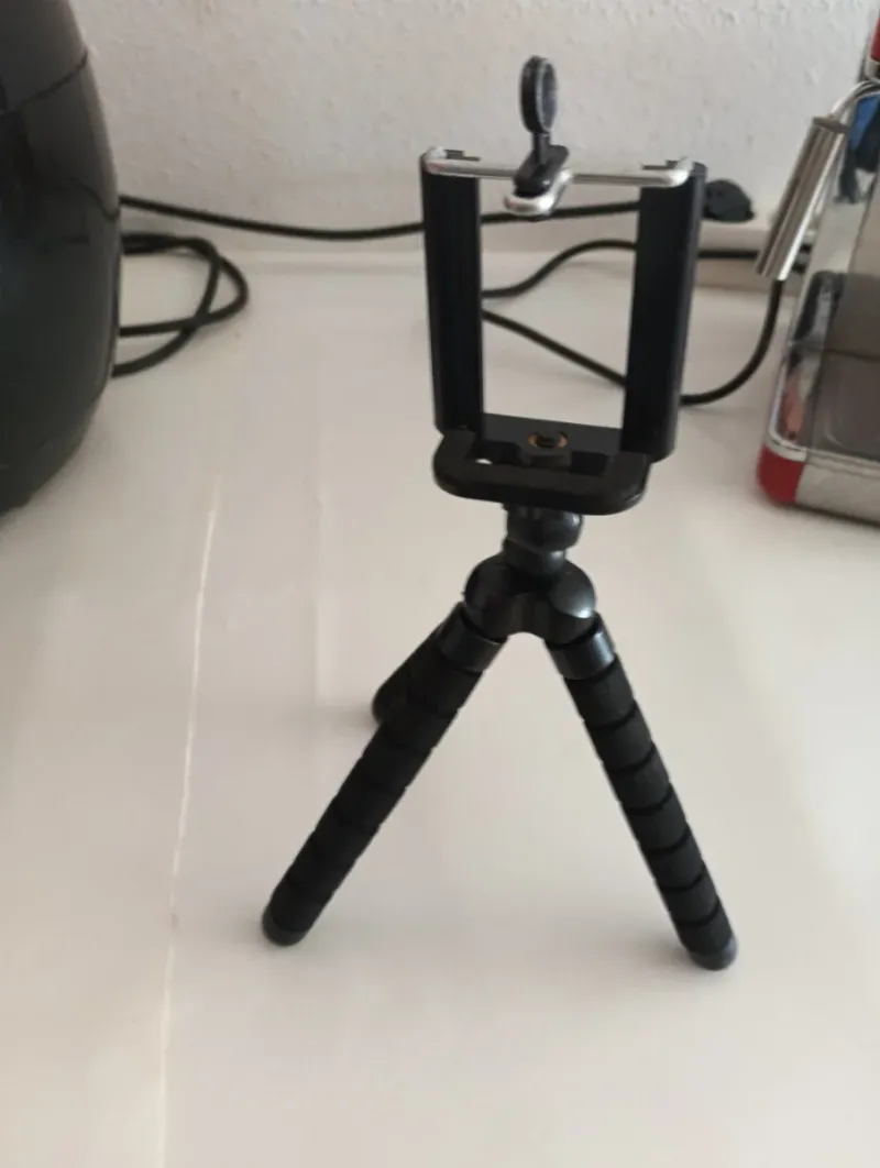 Soporte Trípode Móvil Negro