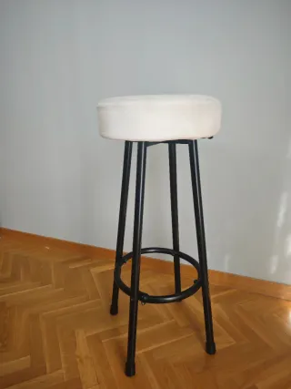 Taburete alto