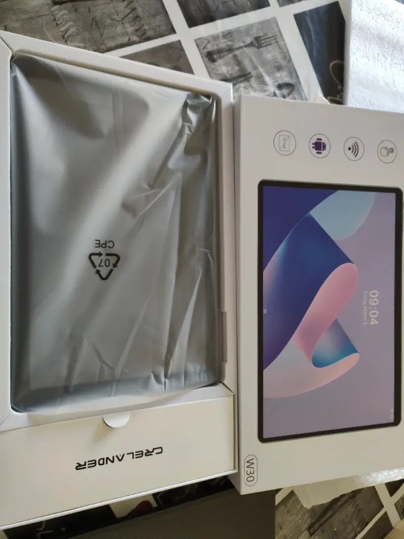 Tablet crelander  android 15 ram12gb rom128gb