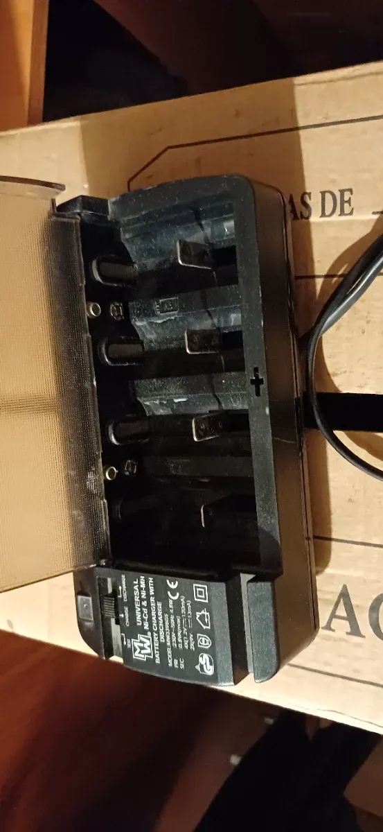Cargador Pilas MW Ni-Cd & Ni-MH