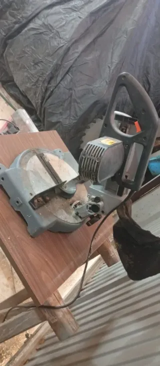 Ingletadora para madera