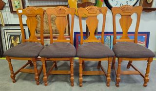 MESA EXTENSIBLE + CUATRO SILLAS