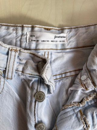 Jeans chiari mom fit Stradivarius taglia XS