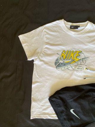 Conjunto Deportivo Nike Camiseta y Pantalón Corto
