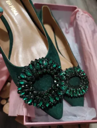 Zapatos piel Alma en Pena verdes