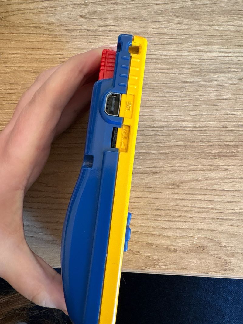 Game Boy Color edición Pikachu afbeelding 4