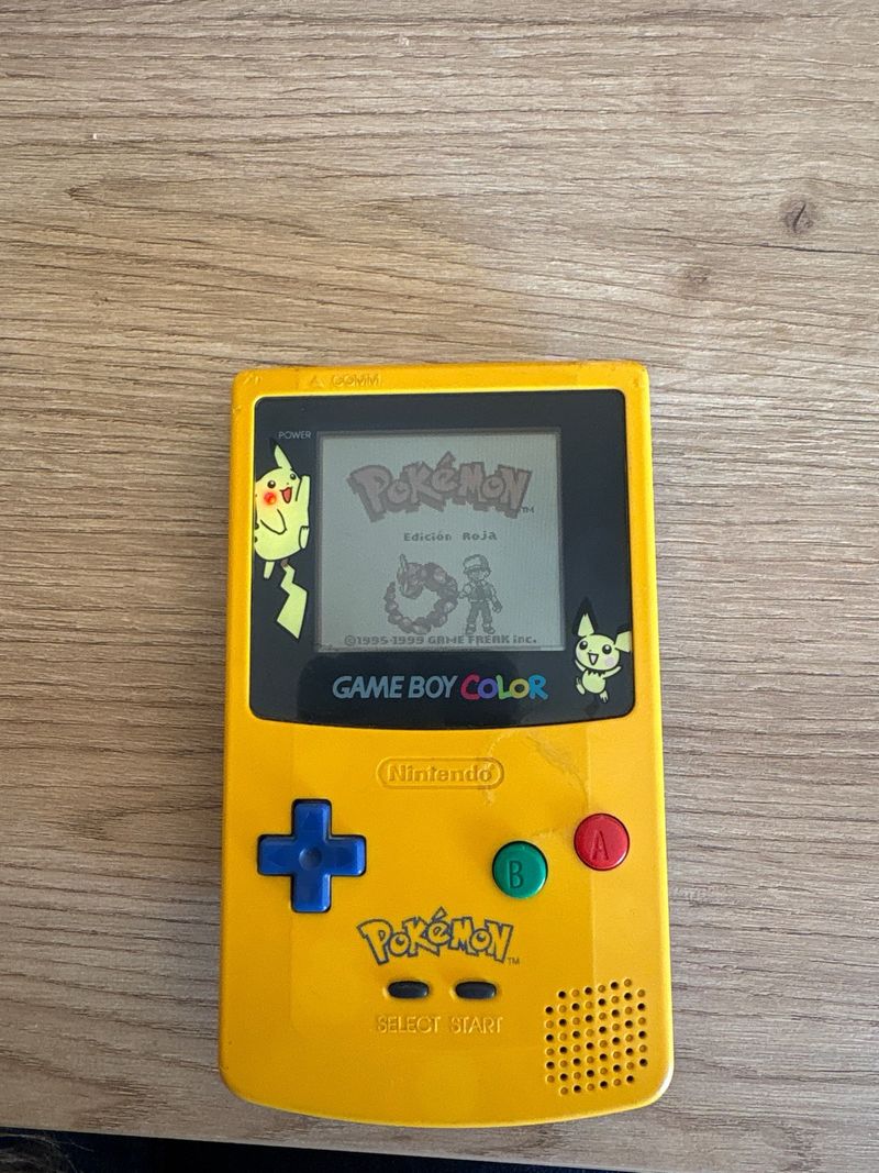 Game Boy Color edición Pikachu afbeelding 2