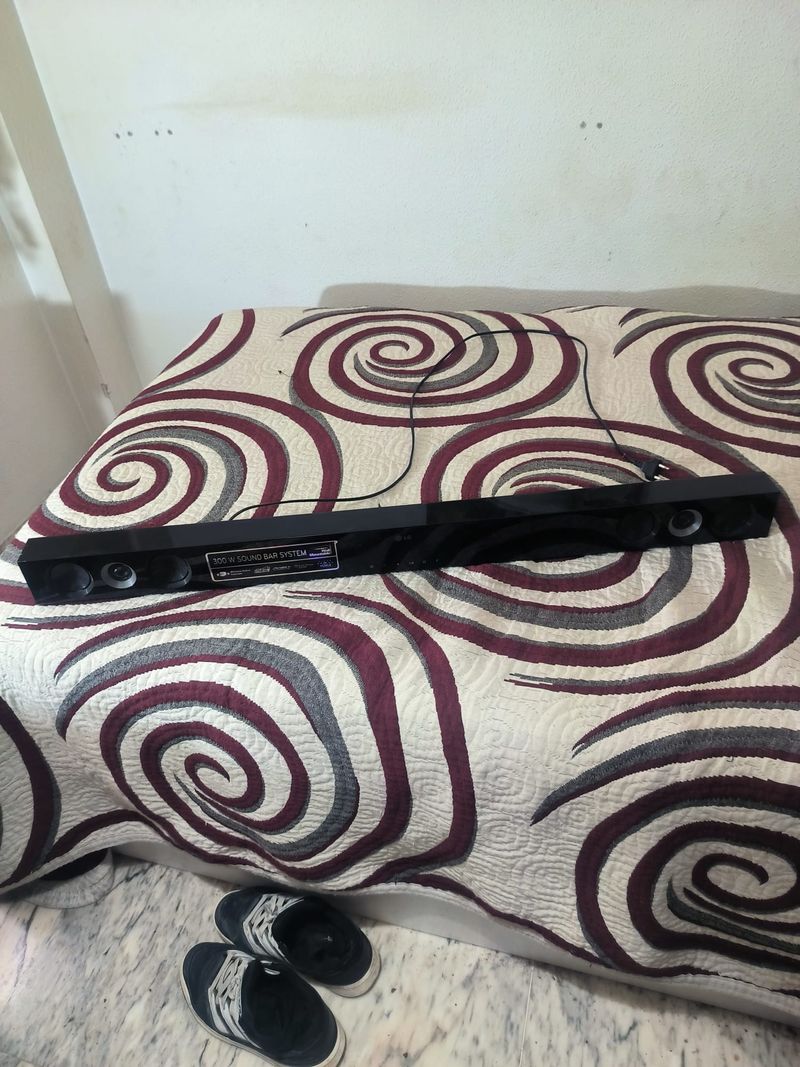 Barra de Sonido LG NB3520A 300W