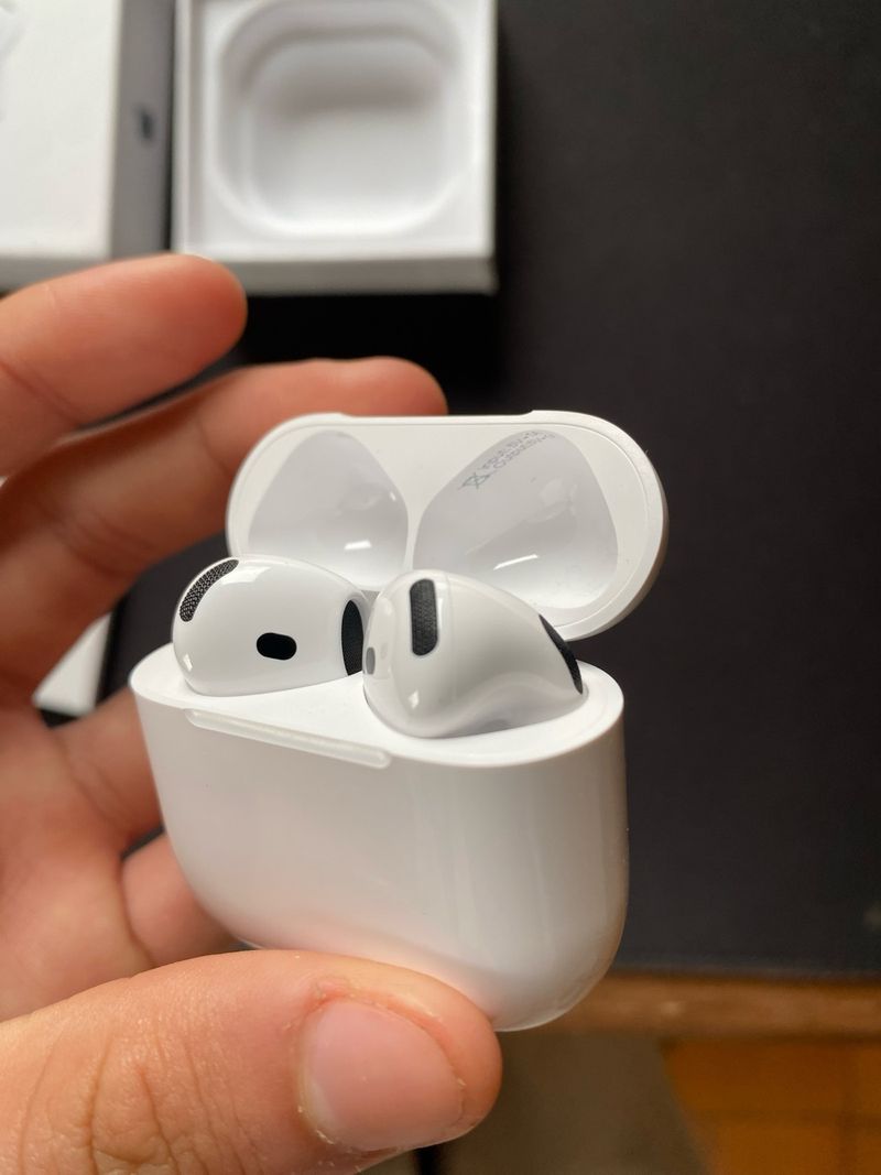 Airpods Apple de 4ª generación (2024)