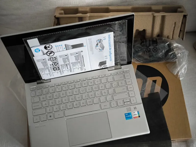 HP Pavilion x360 Convert 14"