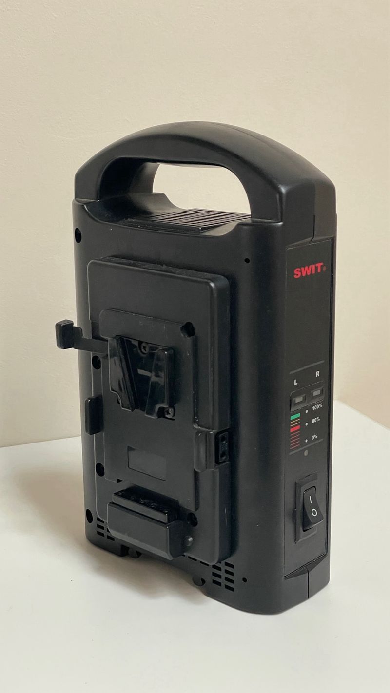 Cargador Batería Swit V-lock SC-302s + Cable UK afbeelding 3